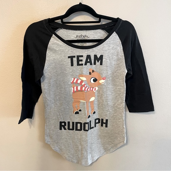 Team Rudolph the Red-Nosed Reindeer Tee Juniors size M 7/9 - Picture 1 of 8